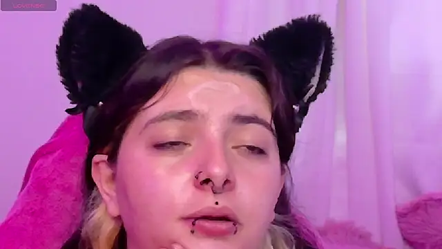 Sachi Meow online show from 06-14-26, 07:49