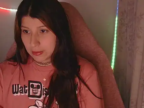 Snapshot of has_Zky chatting on 12-22-25, 03:36 has Zky online show from 12-22-25, 03:36