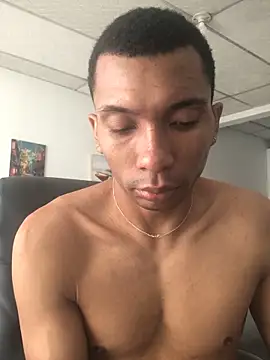 Aaronblack1  online show from 05-10-26, 02:33