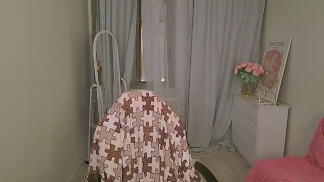 Snapshot of LovelyJessie chatting on 11-17-25, 01:39 LovelyJessie online show from 11-17-25, 01:39