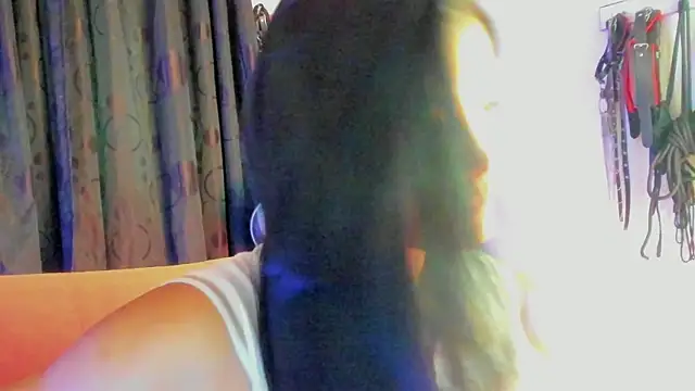 Snapshot of scarlet-kennedy98 chatting on 09-26-25, 02:15 scarlet-kennedy98 online show from 09-26-25, 02:15