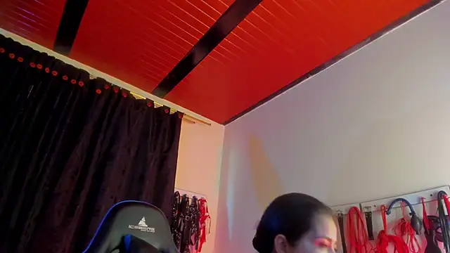 Snapshot of scarlet-kennedy98 chatting on 10-16-25, 08:10 scarlet-kennedy98 online show from 10-16-25, 08:10