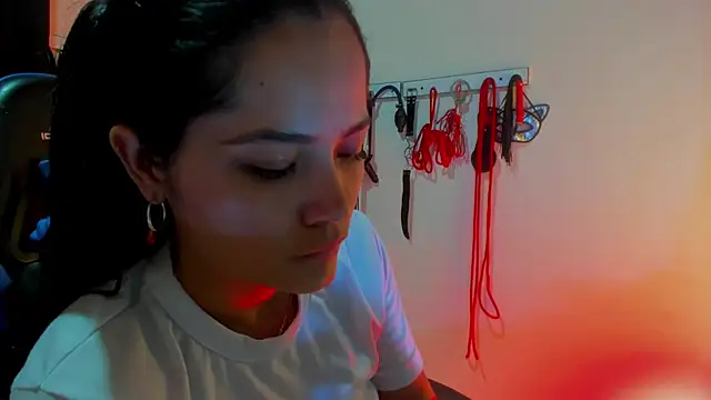 Snapshot of scarlet-kennedy98 chatting on 10-29-25, 09:38 scarlet-kennedy98 online show from 10-29-25, 09:38