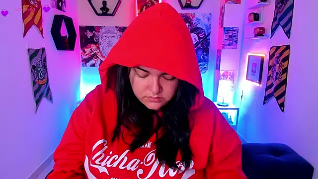 Luise Meyrink online show from 12-18-24, 03:15