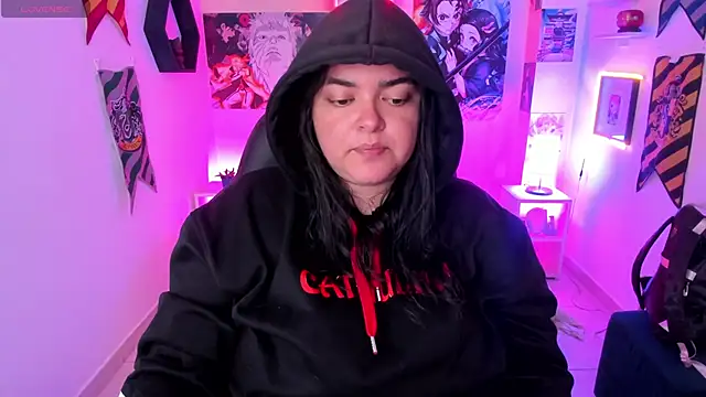 Luise Meyrink online show from 02-11-25, 02:25