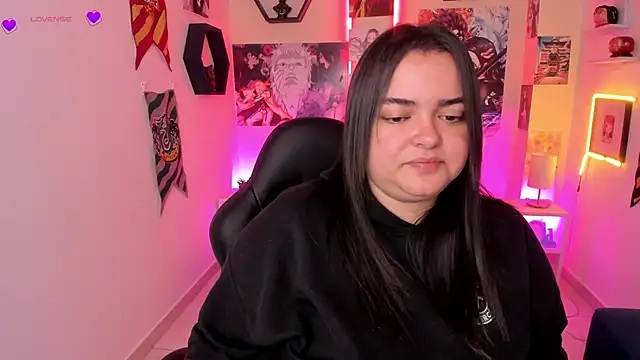 Luise Meyrink online show from 02-15-25, 04:03