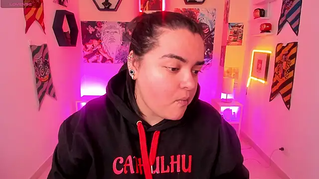 Luise Meyrink online show from 02-16-25, 02:53