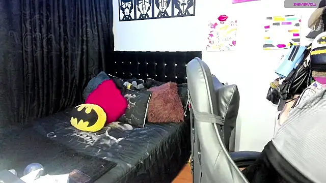 Luise Meyrink online show from 02-20-25, 07:55