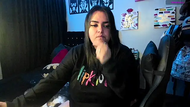 Luise Meyrink online show from 02-21-25, 03:23