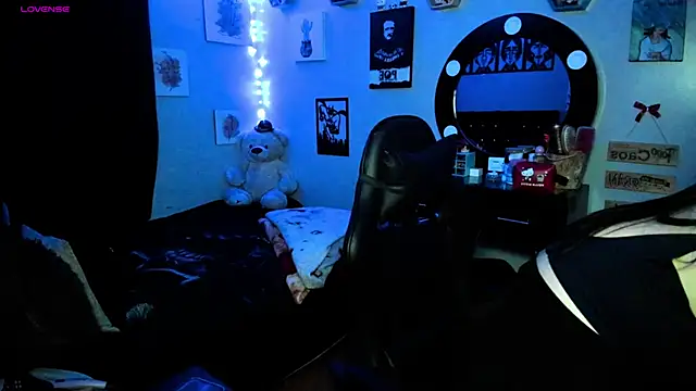 Luise Meyrink online show from 03-07-25, 07:19