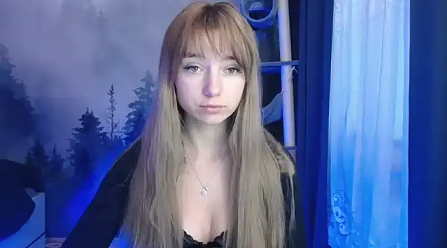 LuciaYoung online show from 12-12-24, 07:19