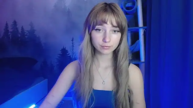 LuciaYoung online show from 12-15-24, 07:21
