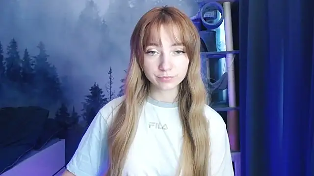 LuciaYoung online show from 01-06-25, 10:35