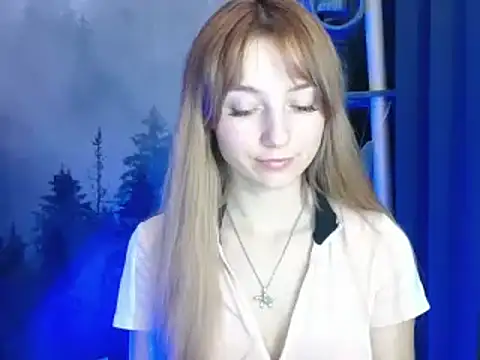 LuciaYoung online show from 01-07-25, 10:19