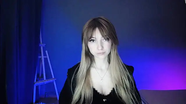 LuciaYoung online show from 03-08-25, 07:20