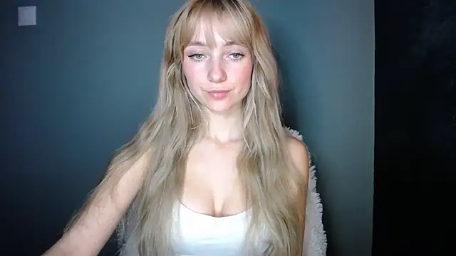 LuciaYoung online show from 11-07-25, 07:36