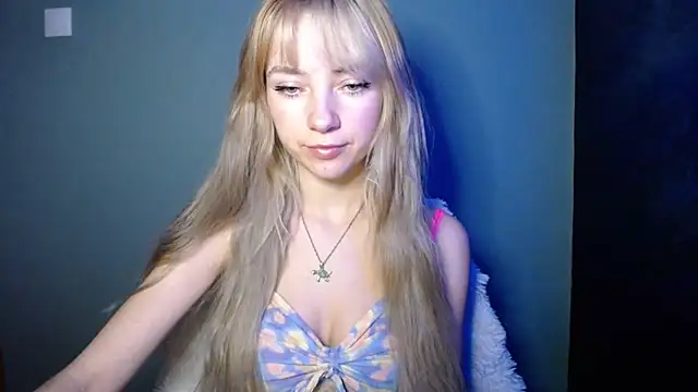 LuciaYoung online show from 11-14-25, 07:51