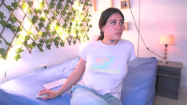 Snapshot of argiee_taylorxs2 chatting on 09-26-25, 11:20 argiee taylorxs2 online show from 09-26-25, 11:20