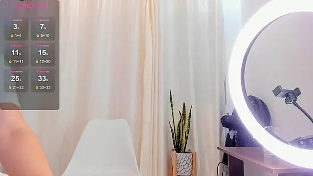 Snapshot of Sally_Azmani_ chatting on 02-26-25, 03:41 Sally Azmani online show from 02-26-25, 03:41