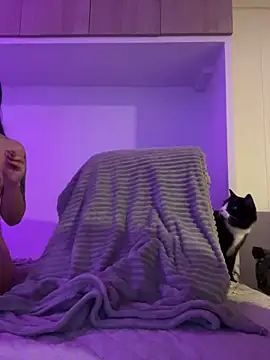 Snapshot of aangie__uwu chatting on 12-31-24, 11:06 aangie uwu online show from 12-31-24, 11:06