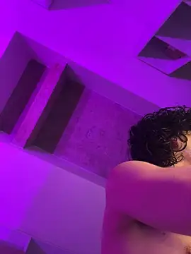 Snapshot of aangie__uwu chatting on 02-21-25, 12:05 aangie uwu online show from 02-21-25, 12:05