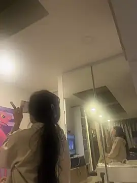 Snapshot of aangie__uwu chatting on 02-25-25, 01:52 aangie uwu online show from 02-25-25, 01:52