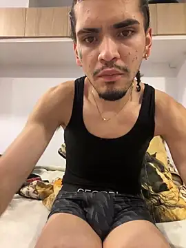 Snapshot of aangie__uwu chatting on 03-04-25, 01:55 aangie uwu online show from 03-04-25, 01:55