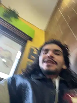 Snapshot of aangie__uwu chatting on 10-01-25, 10:27 aangie uwu online show from 10-01-25, 10:27