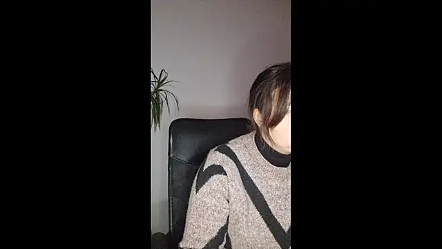 Cyndee Winter online show from 12-19-25, 04:14