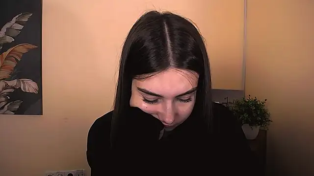 Lili magic online show from 10-18-25, 07:20