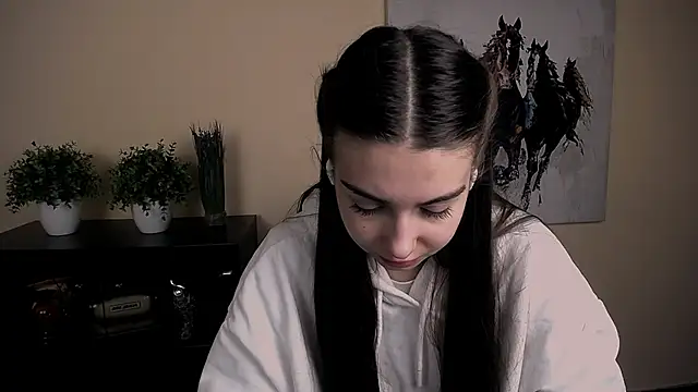 Lili magic online show from 11-14-25, 11:31