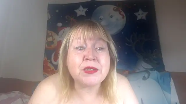 Snapshot of Blasflittchen chatting on 12-14-24, 07:03 Blasflittchen online show from 12-14-24, 07:03