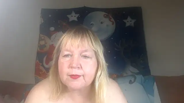 Snapshot of Blasflittchen chatting on 12-14-24, 11:23 Blasflittchen online show from 12-14-24, 11:23