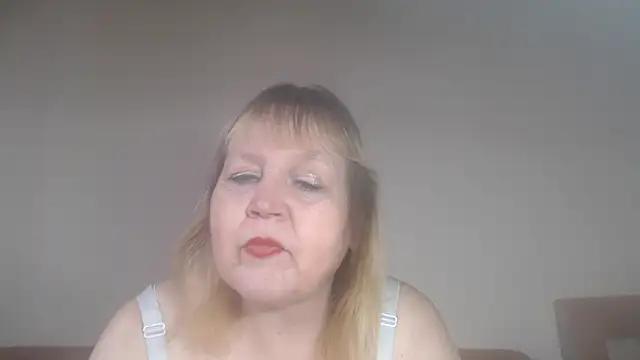 Snapshot of Blasflittchen chatting on 02-22-25, 02:19 Blasflittchen online show from 02-22-25, 02:19