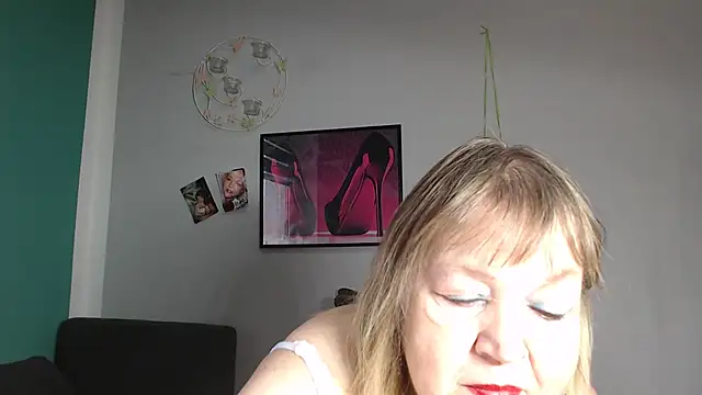 Blasflittchen online show from 11-24-25, 12:38