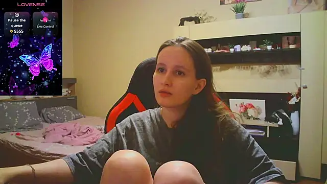 babywaifu online show from 11-28-25, 09:06