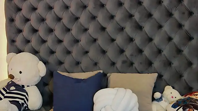 Snapshot of Bryarre chatting on 03-20-25, 04:40 Bryarre online show from 03-20-25, 04:40