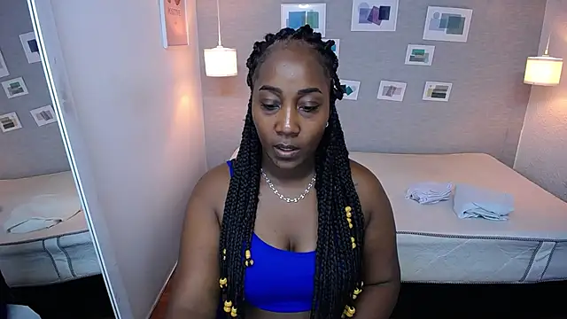 kiara evanss online show from 12-18-24, 08:36