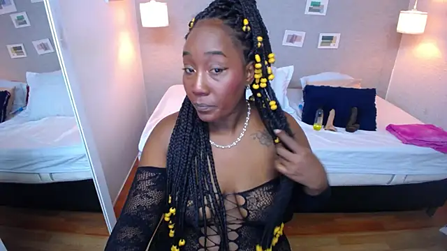 kiara evanss online show from 12-19-24, 11:25