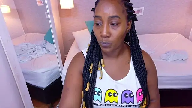 Snapshot of kiara_evanss chatting on 09-27-25, 03:33 kiara evanss online show from 09-27-25, 03:33