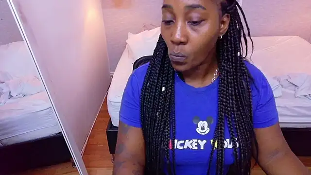 Snapshot of kiara_evanss chatting on 11-27-25, 10:45 kiara evanss online show from 11-27-25, 10:45