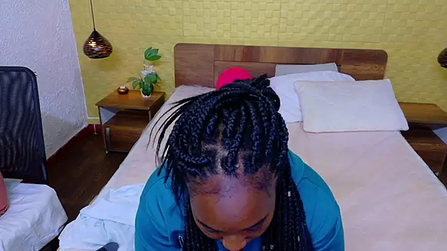 Snapshot of kiara_evanss chatting on 11-28-25, 08:44 kiara evanss online show from 11-28-25, 08:44