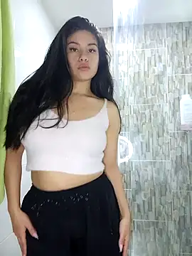 Snapshot of tara20_ chatting on 12-28-24, 03:37 tara20 online show from 12-28-24, 03:37