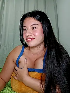 Snapshot of tara20_ chatting on 09-27-25, 04:17 tara20 online show from 09-27-25, 04:17