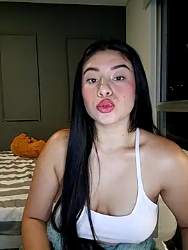 Snapshot of tara20_ chatting on 10-19-25, 08:04 tara20 online show from 10-19-25, 08:04