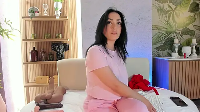 LIAH IZUMI online show from 12-04-25, 01:09