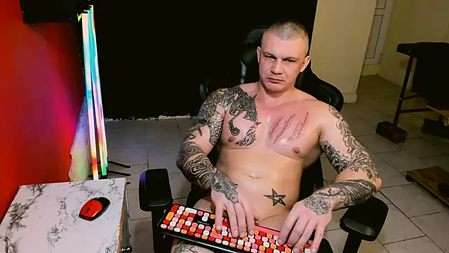 Snapshot of MrrKray chatting on 01-01-25, 10:32 MrrKray online show from 01-01-25, 10:32