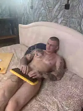 Snapshot of MrrKray chatting on 02-06-25, 11:26 MrrKray online show from 02-06-25, 11:26