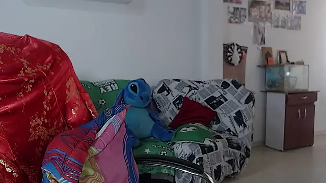 Snapshot of kitty22_ chatting on 12-14-24, 01:59 kitty22 online show from 12-14-24, 01:59