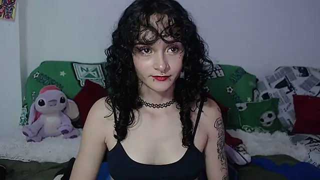 Snapshot of kitty22_ chatting on 12-28-24, 03:15 kitty22 online show from 12-28-24, 03:15